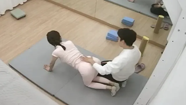 훈남들이 운영해 유부녀들이 끊이지 않는 필테샵