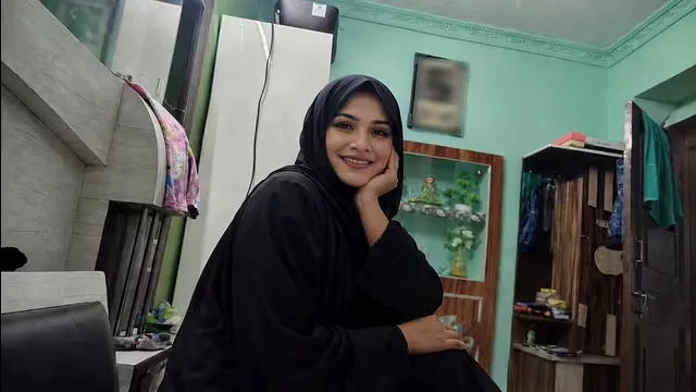 Pakistani newly married wife cozy with two guys in indoor bed viral video