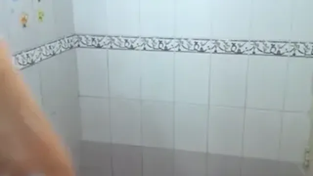뽀로로 스티커 욕실에서