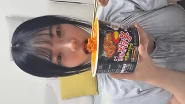 방송중 섹스해서 영정당한 유나