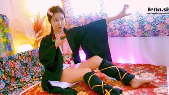 양심 가출한 네즈코 코스프레