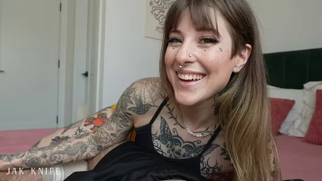 My girlfriend's hot tatted sister begs for a creampie - Awlivv