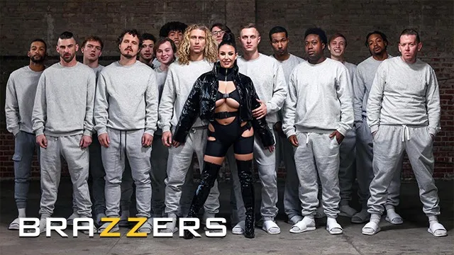 Brazzers - Dirty Angela White Blows Every Throbbing Cock In The Room Until They Leak All Over Her