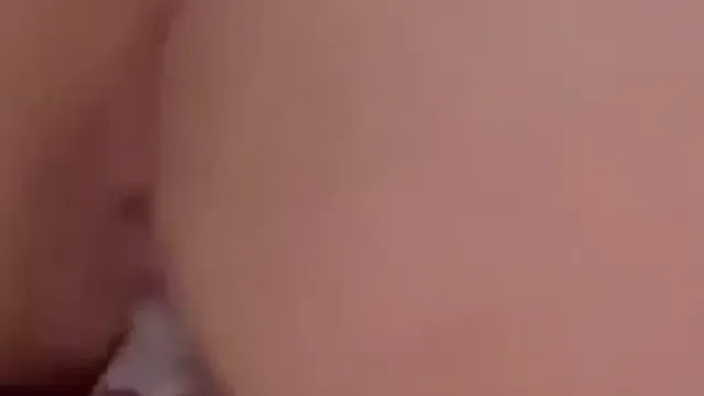 06년생 발정나서 흔들어대는 어린년
