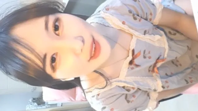 발라당 자빠져서 전부 보여주는 레궁이 라방