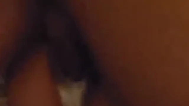 애널보지 두 구멍에 박히는 미시아줌마