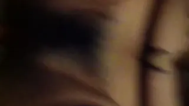 기념일이라 제대로 작정하고 가터벨트까지 착용하고 온 여친