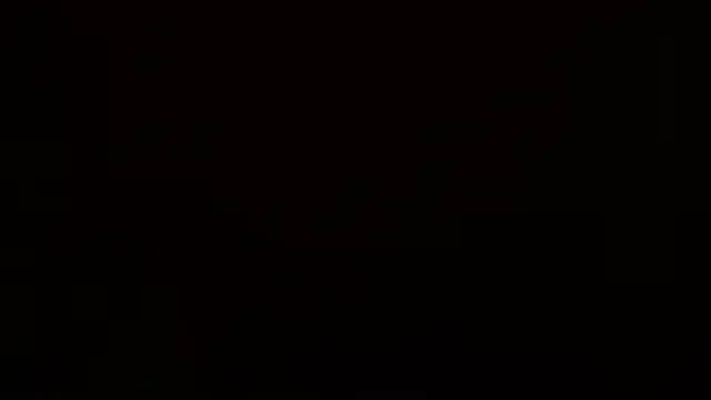 까까머리 남친과 허리 잘돌리는 울상 여친