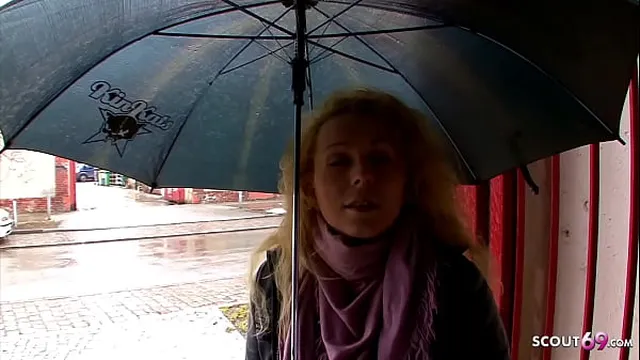 GERMAN PICKUP AND FUCK AT VINTAGE STREET CASTING