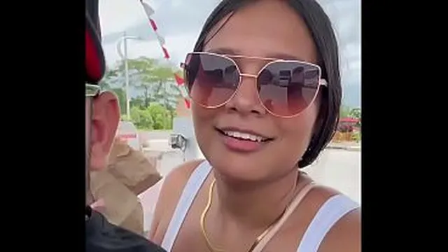 Hot Latina gets fucked in public by her lover