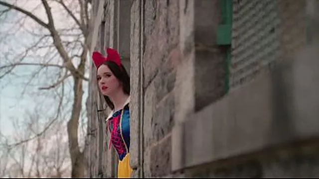 Evil Queen Bianca Beauchamp Makes Hazel Moore Squirt - Snow White Porn Cosplay Parody