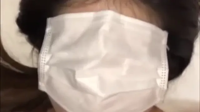 하트 날리며 자지 맛깔나게 빠는 마스크걸