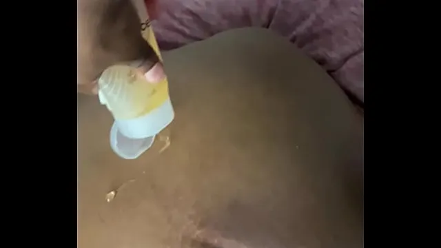 Massaging my pregnant girlfriend thick juicy booty